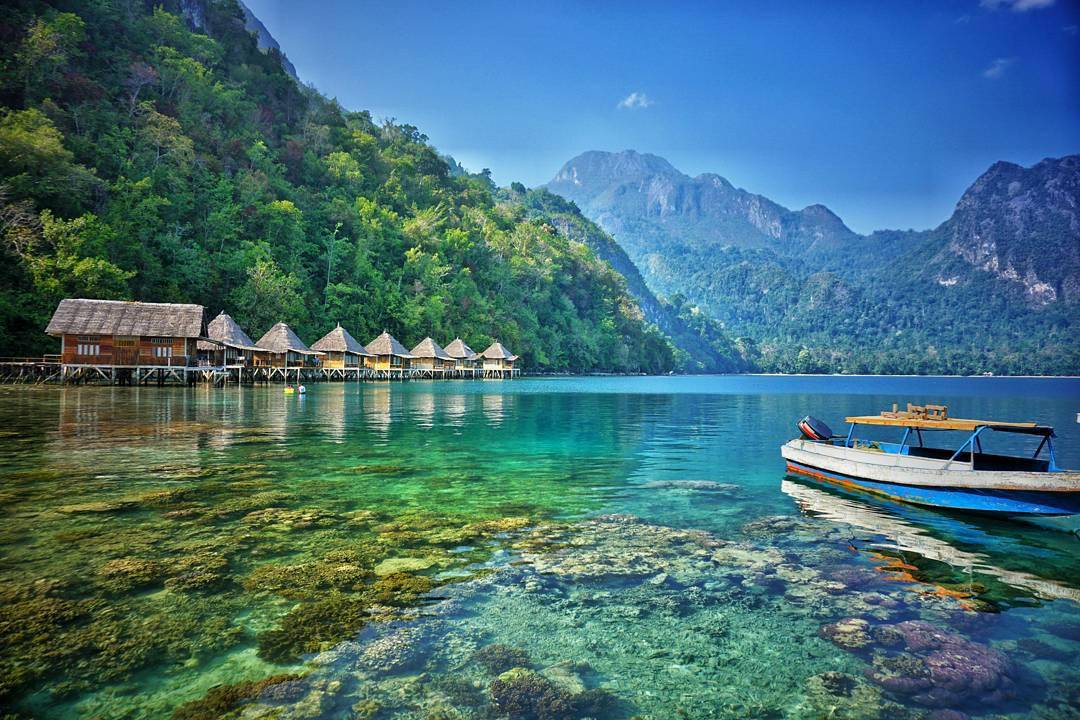 https://cdn.idntimes.com/content-images/post/20170706/surga-tersembunyi-pantai-ora-maluku-by-stephanie-oq-c0436f48af1bd0b610d2562db117dd54.jpg