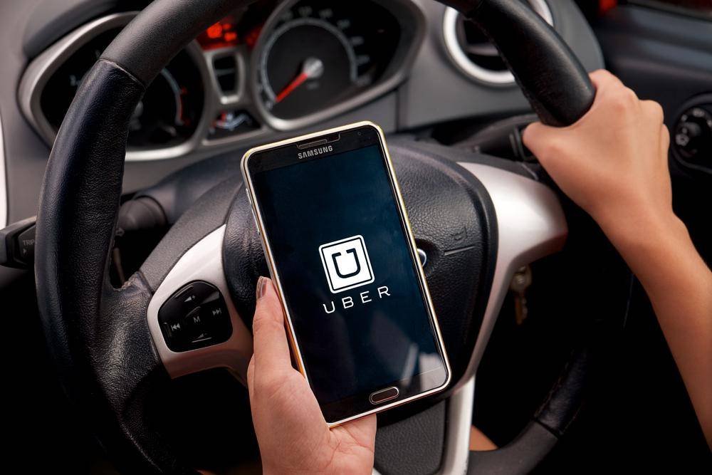https://cdn.idntimes.com/content-images/post/20170614/uber-c2edf8abc81bf031dde753aa3e7ba845.jpg