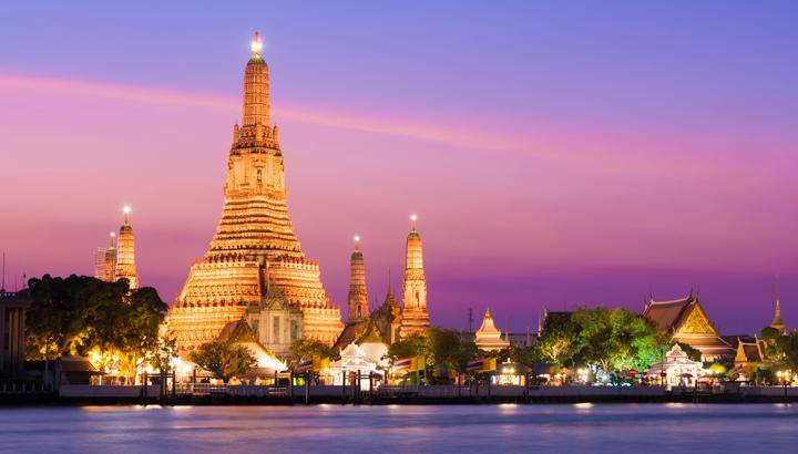 https://cdn.idntimes.com/content-images/post/20170711/wat-arun-bangkok-95ccf08914a614c2925a37d9ecd5660f.jpg