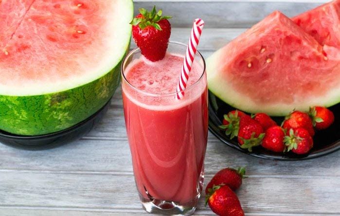 https://cdn.idntimes.com/content-images/post/20170605/watermelon-strawberry-smoothie-da2576b0621e874cae02e38fb29a23e4.jpg