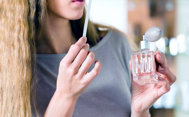 https://cdn.idntimes.com/content-images/post/20170519/wearing-perfume-during-pregnancy-tipsmom-4dbeea24c778589a1ab047299d984437.jpg