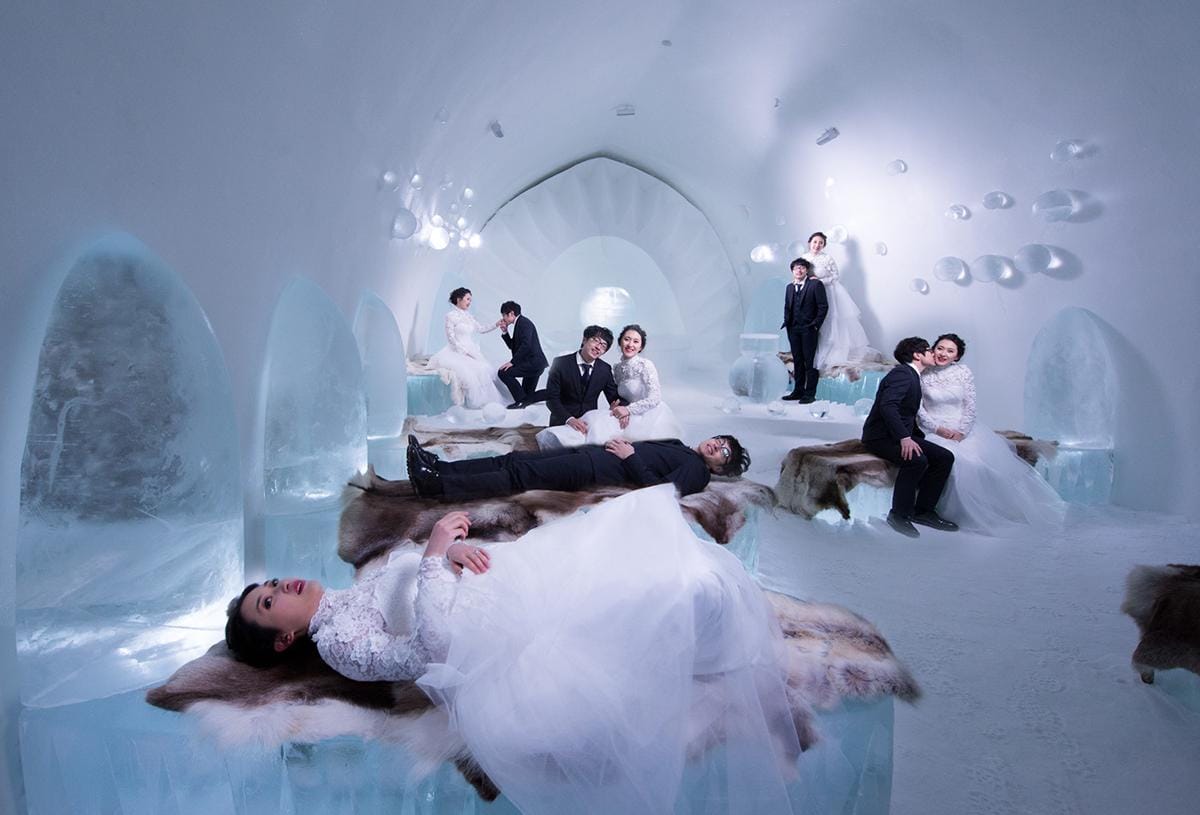 https://cdn.idntimes.com/content-images/post/20170725/wedding-ice-church-icehotel-8-1400x951-a8ea312633285dc06d23ca6d1affc1de.jpg